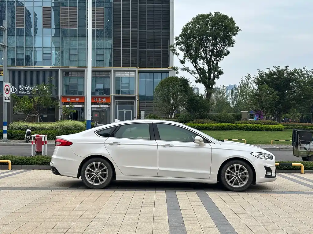 Mondeo EcoBoost 180 Smart Control Fashion CN-VI