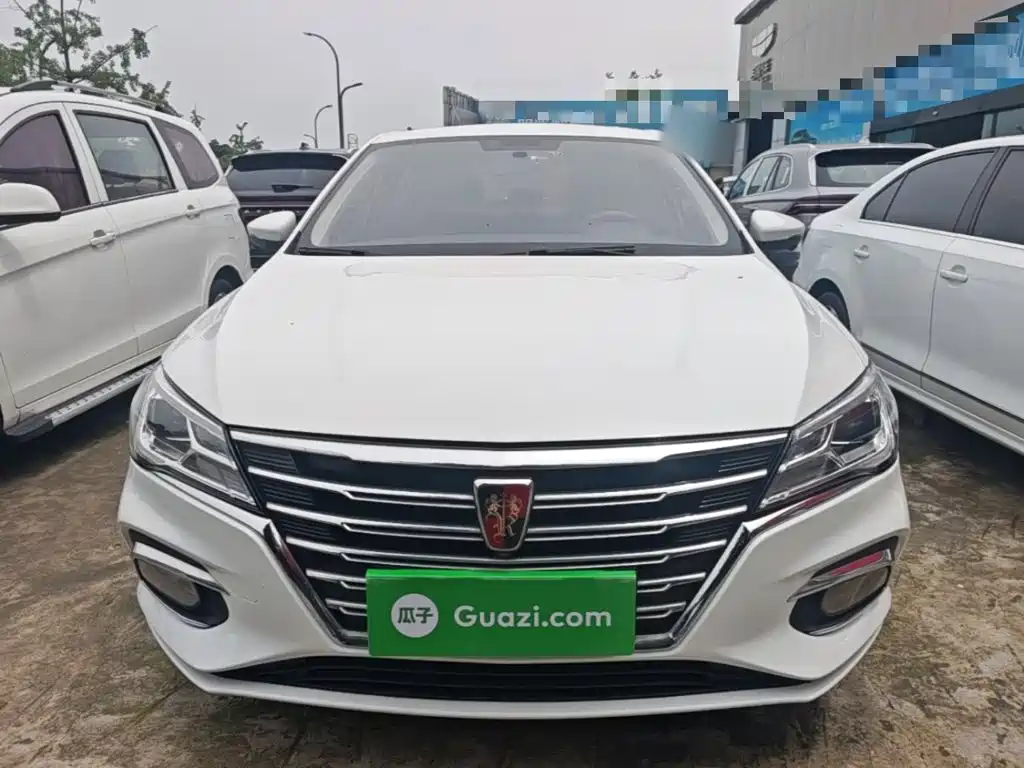 Roewe i5 1.5 L Auto 4 G Connected Leading Luxury Flagship