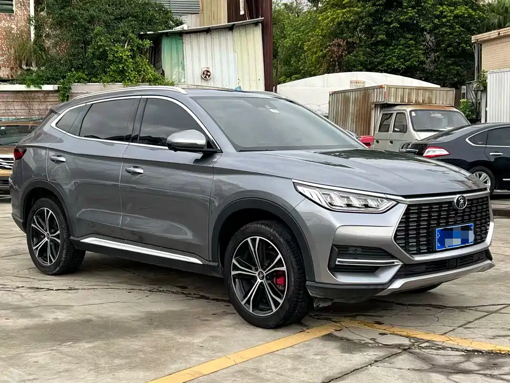 Song PLUS 1.5 T Auto Flagship