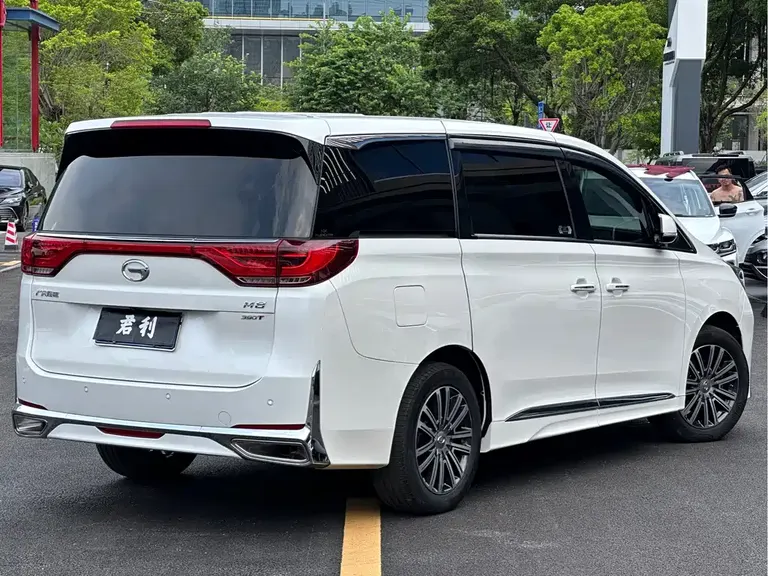 GAC Trumpchi M8 Leading Show Series 390 T Distinguished