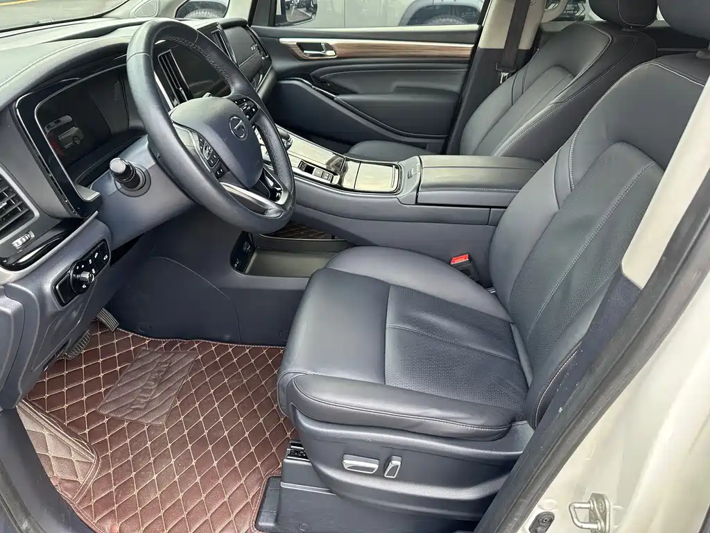GAC Trumpchi M8 Leading Show Series 390 T Distinguished