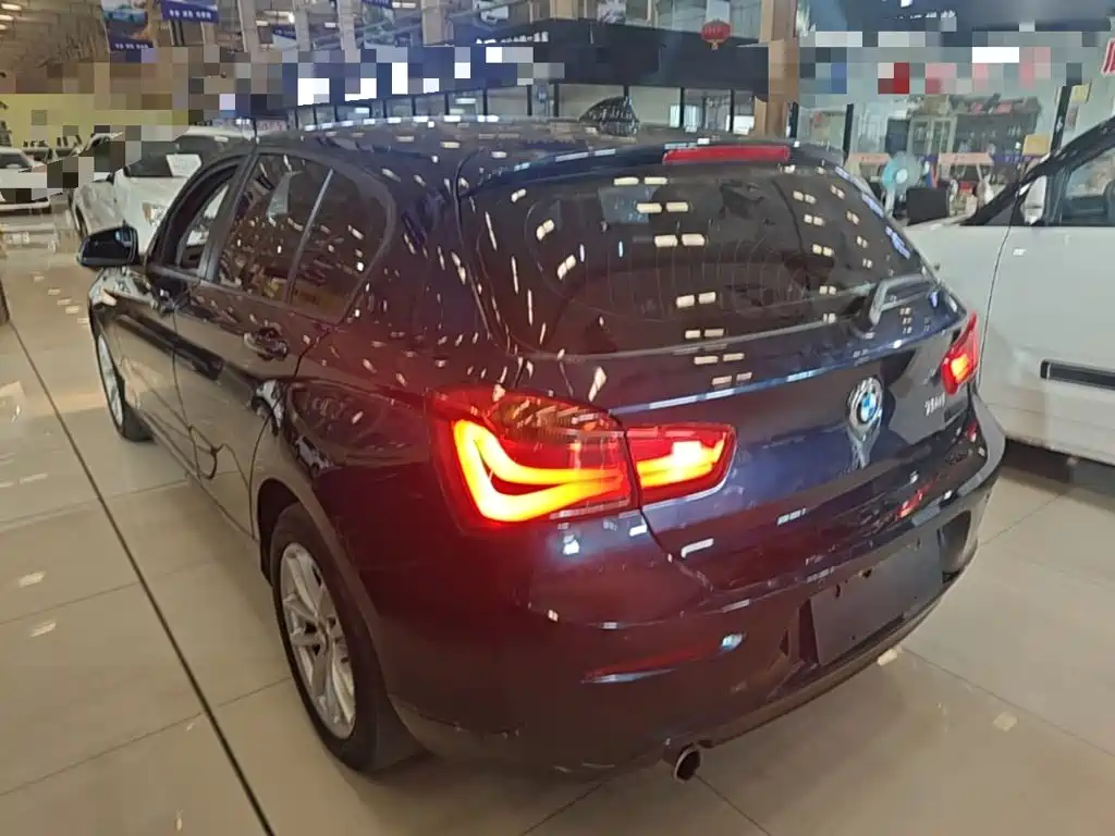 BMW 1 Series (Import) 118 i Leading