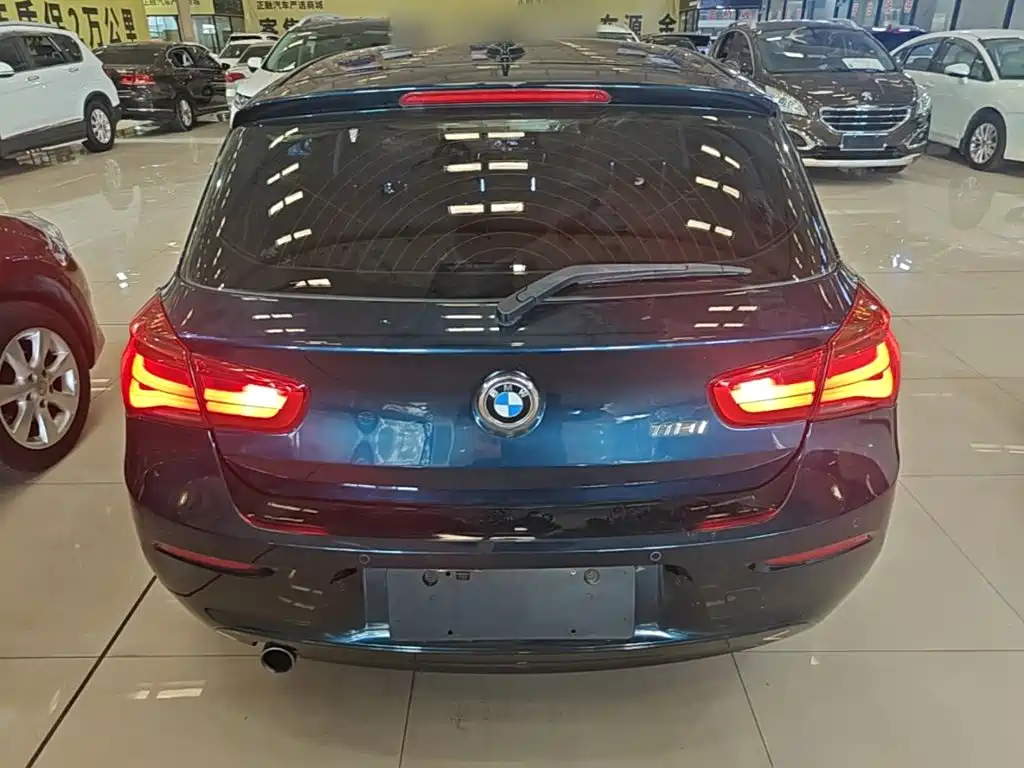 BMW 1 Series (Import) 118 i Leading