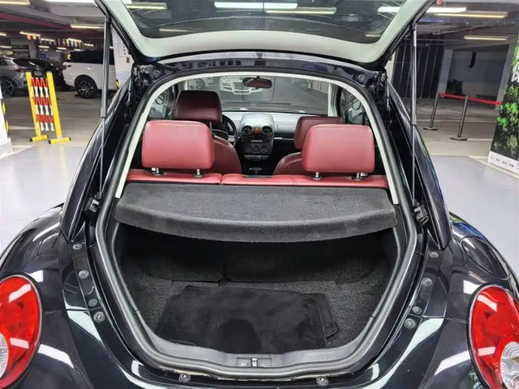 Beetle 2.0 BlackOrange Luxury