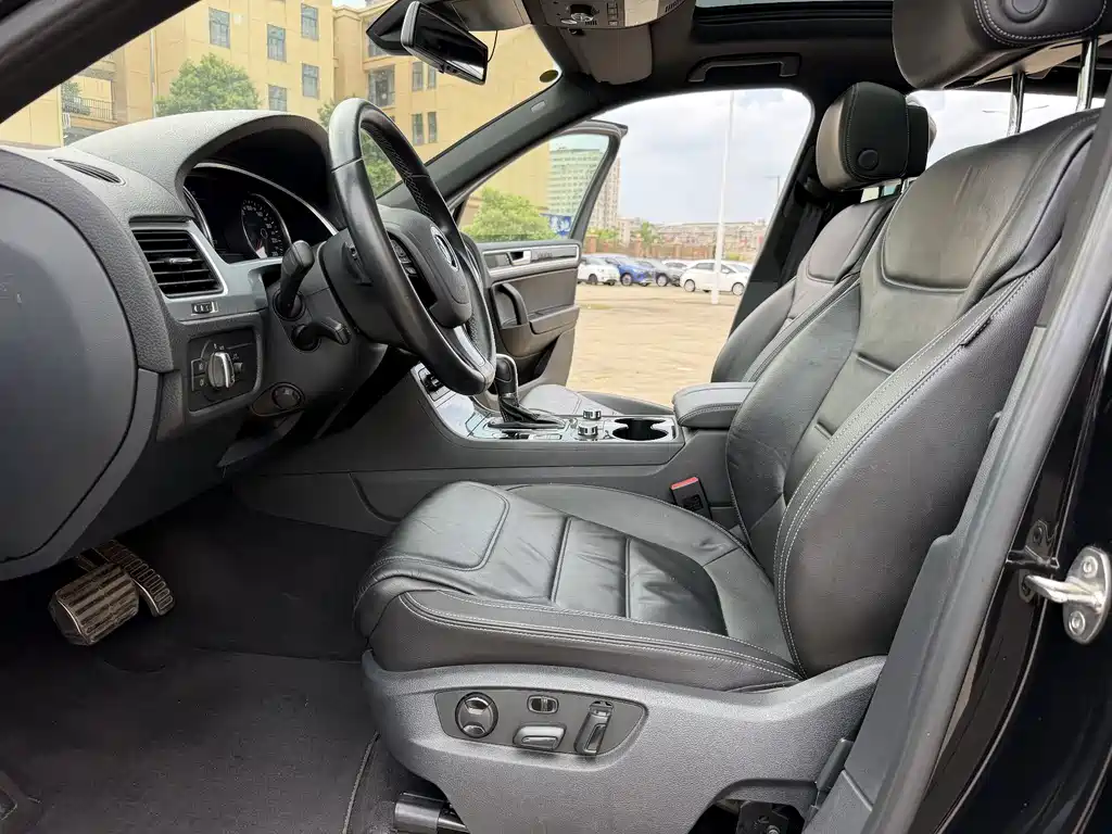 Touareg 3.0 TSI Black Explorer