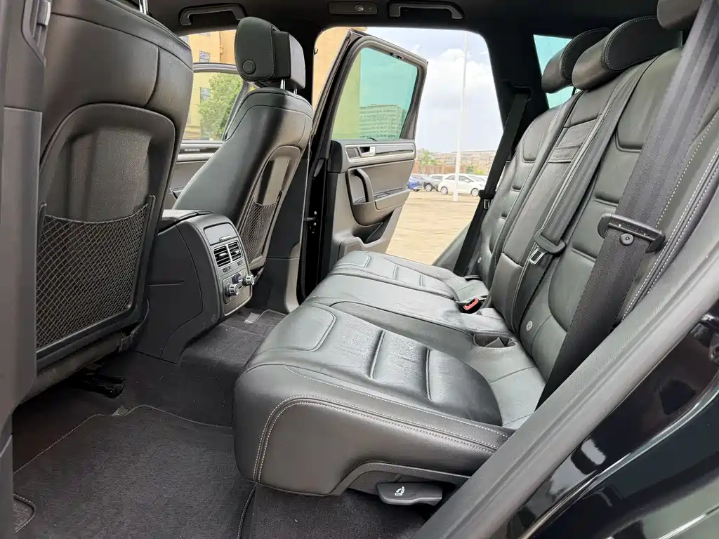 Touareg 3.0 TSI Black Explorer