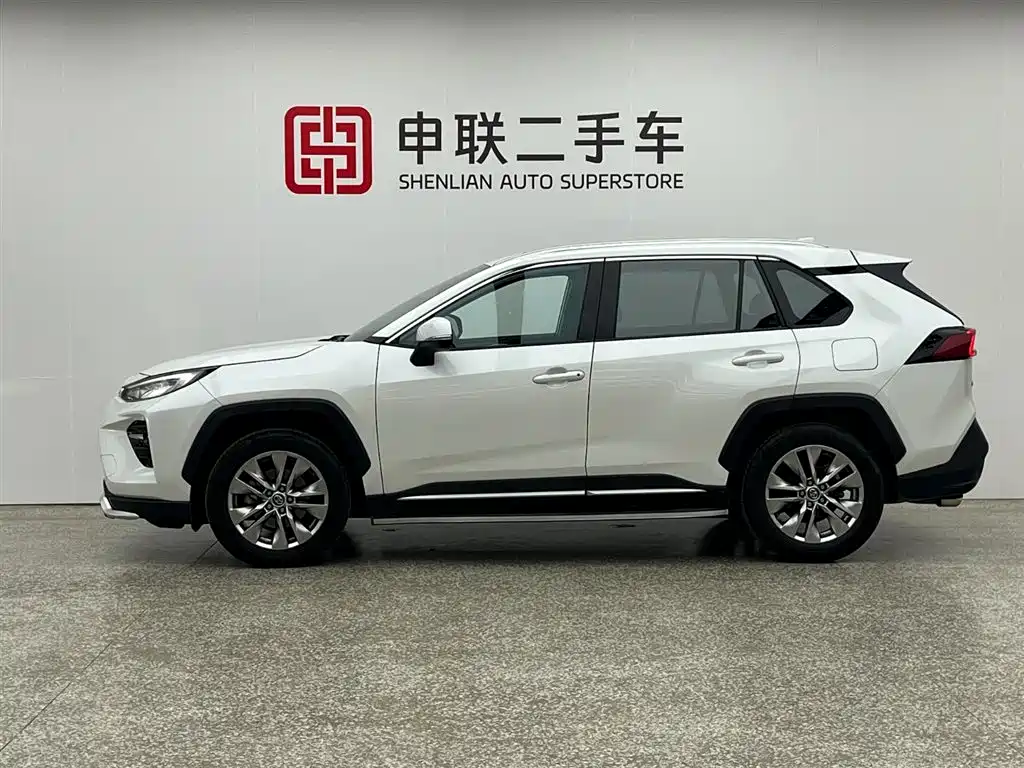Wildlander 2.0 L CVT 4 WD Luxury