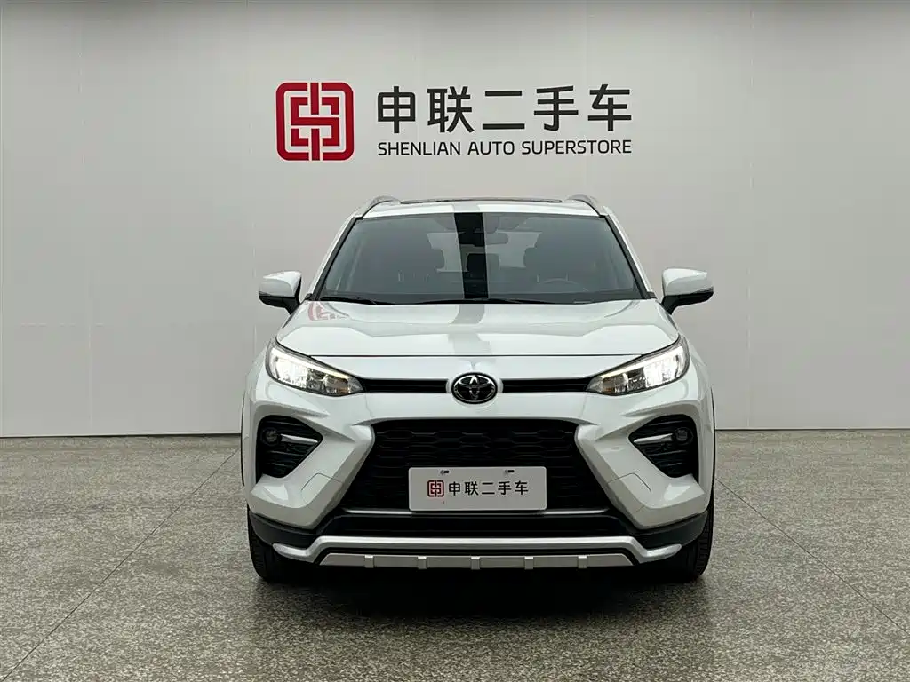 Wildlander 2.0 L CVT 4 WD Luxury