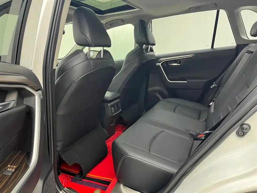 Wildlander 2.0 L CVT 4 WD Luxury