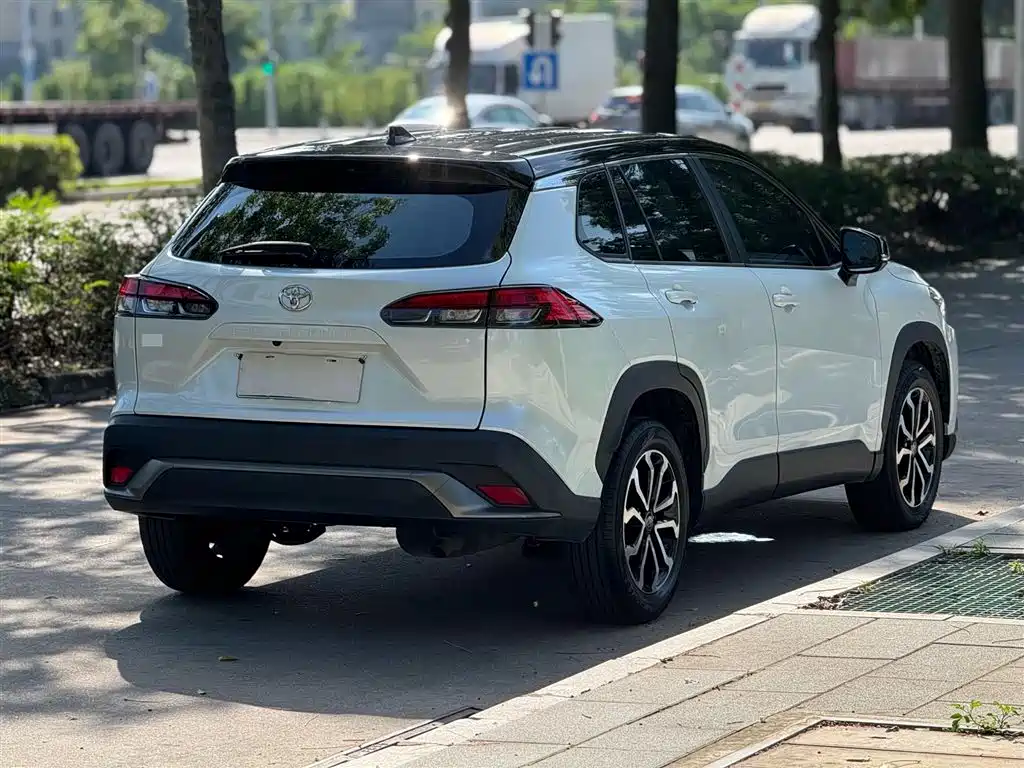 Frontlander 2.0 L CVT Luxury