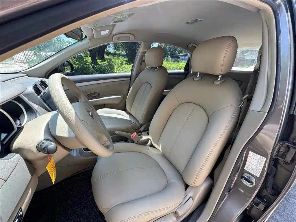 Sylphy Classic 1.6 XE Auto Comfort