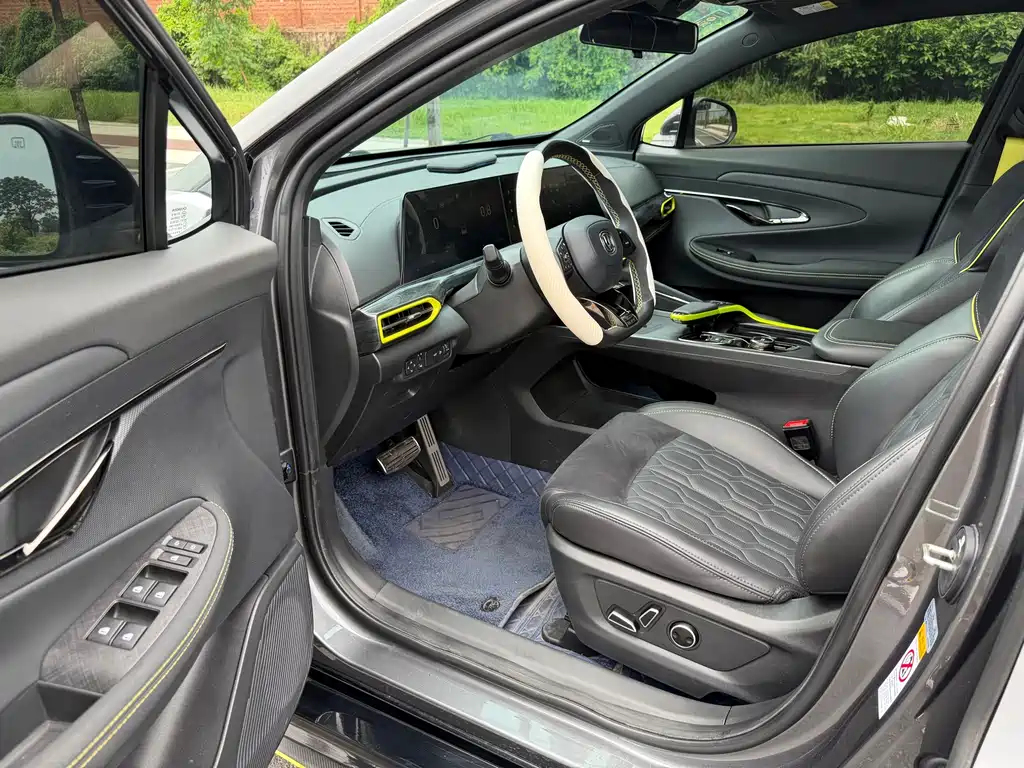 Changan UNI-T 1.5 T Sport Flagship