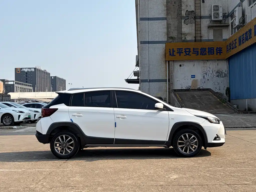 YARiS L Zhixuan Zhixuan X 1.5 L CVT Luxury PLUS
