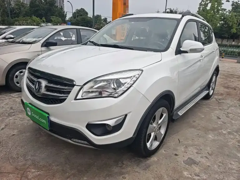 Changan CS35 长安CS35 2016款 1.6 L 手动尊贵型 国IV