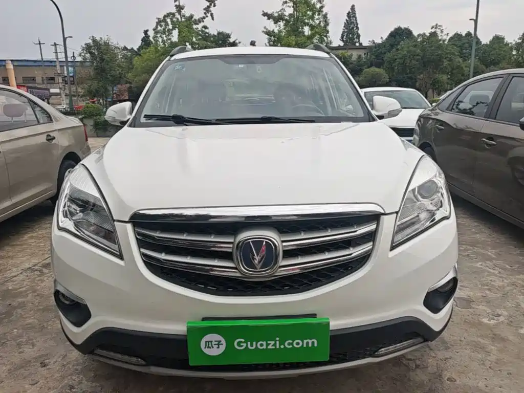 Changan CS35 长安CS35 2016款 1.6 L 手动尊贵型 国IV