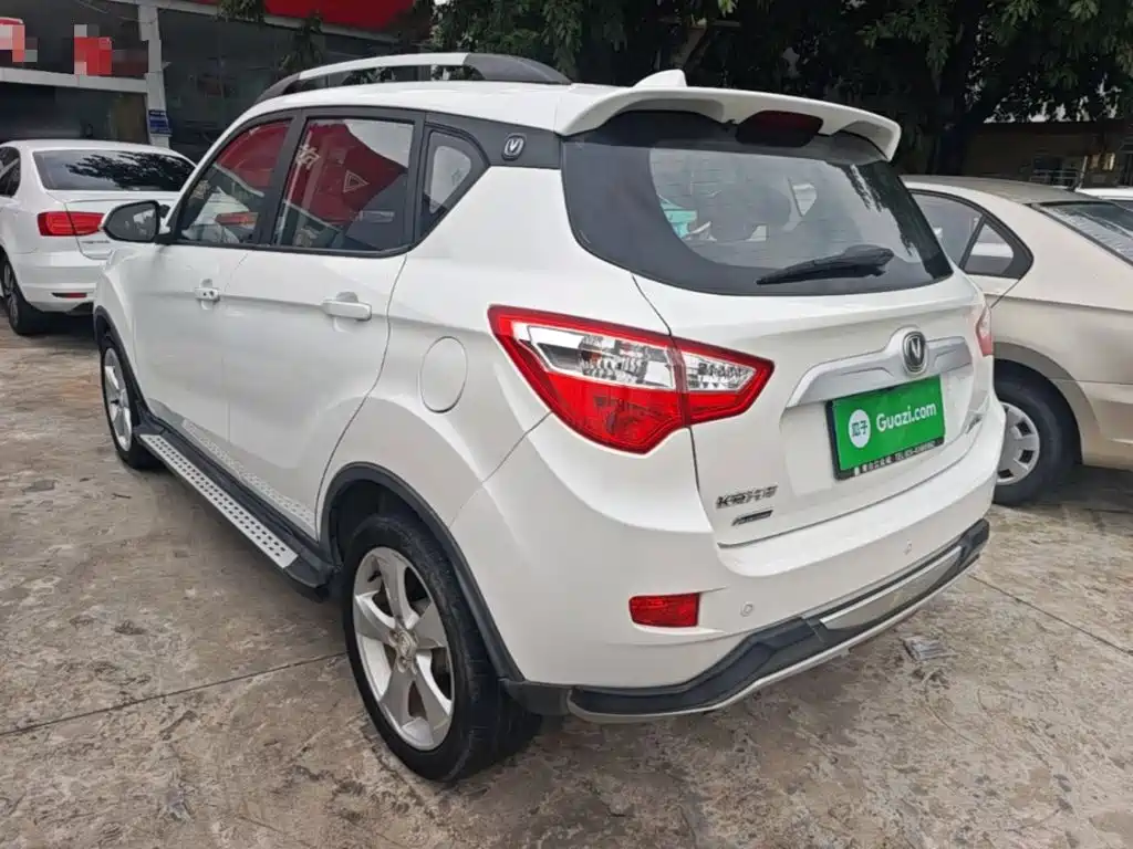 Changan CS35 长安CS35 2016款 1.6 L 手动尊贵型 国IV