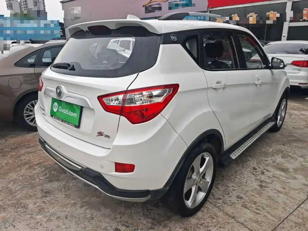 Changan CS35 长安CS35 2016款 1.6 L 手动尊贵型 国IV