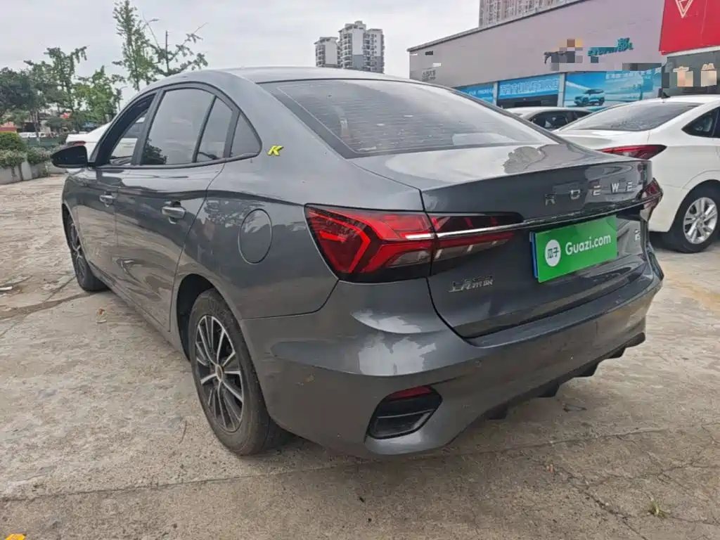 Roewe i5 1.5 L CVT Platinum