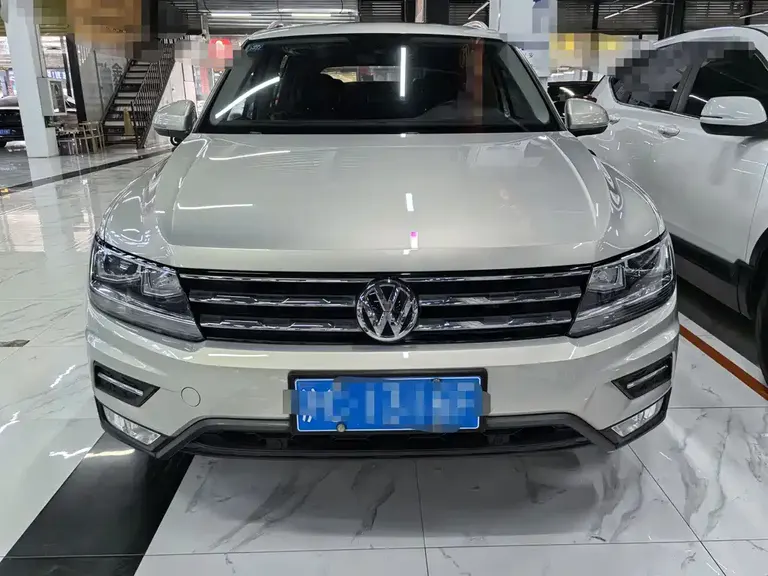 Volkswagen Tiguan L 330 TSI Auto 2 WD Smart Motion Luxury CN-VI