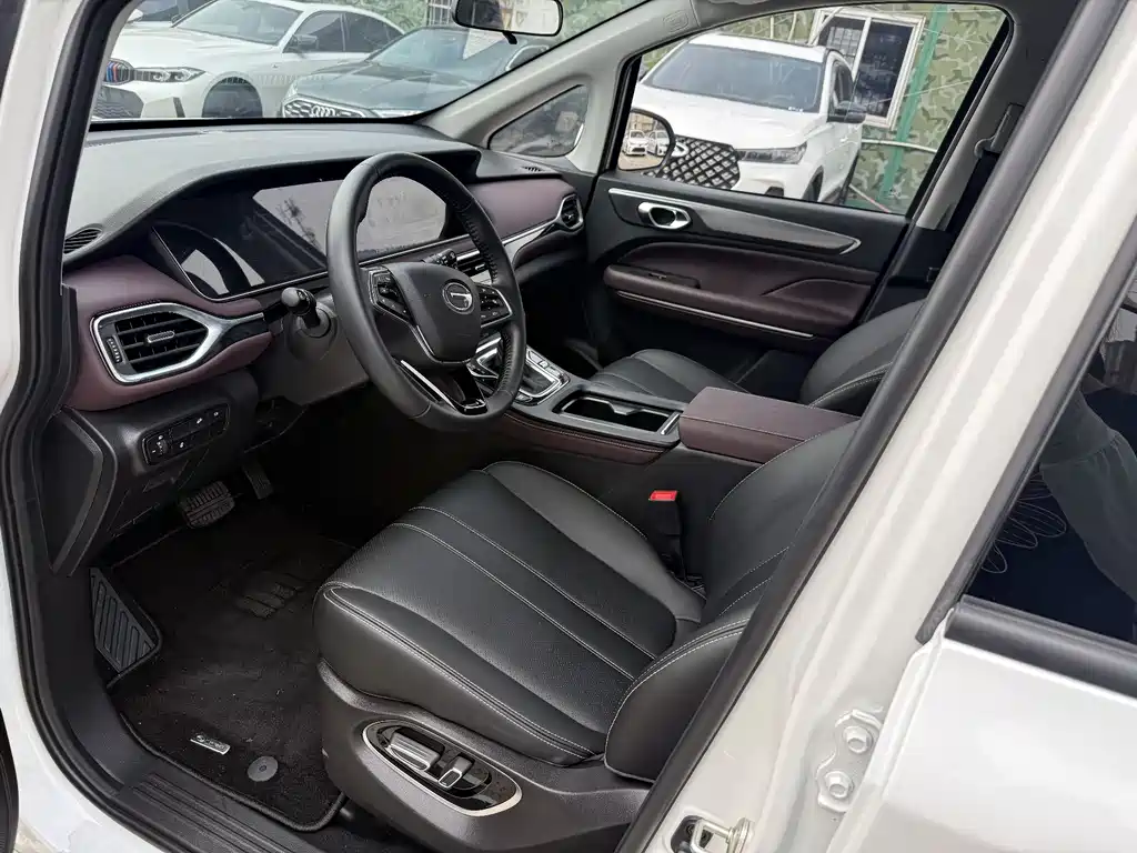 GAC Trumpchi M6 PRO 270 T DCT Premium