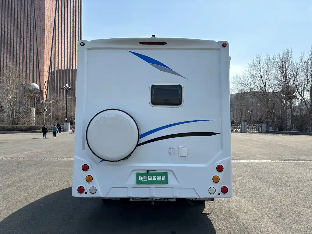 IVECO Daily 依维柯欧胜 2021款 3.0 T 自动专业底盘6吨加长轴双排底盘F1 C