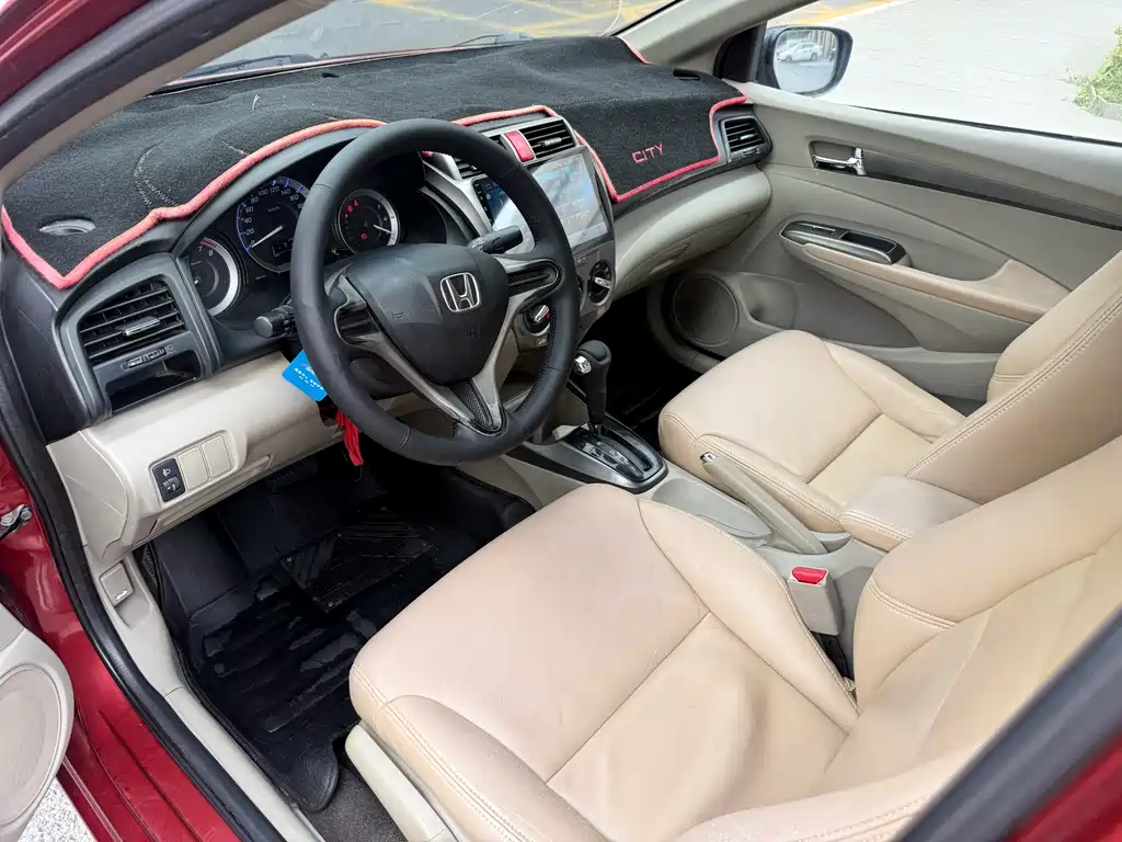City Classic Style 1.5 L Auto Elite