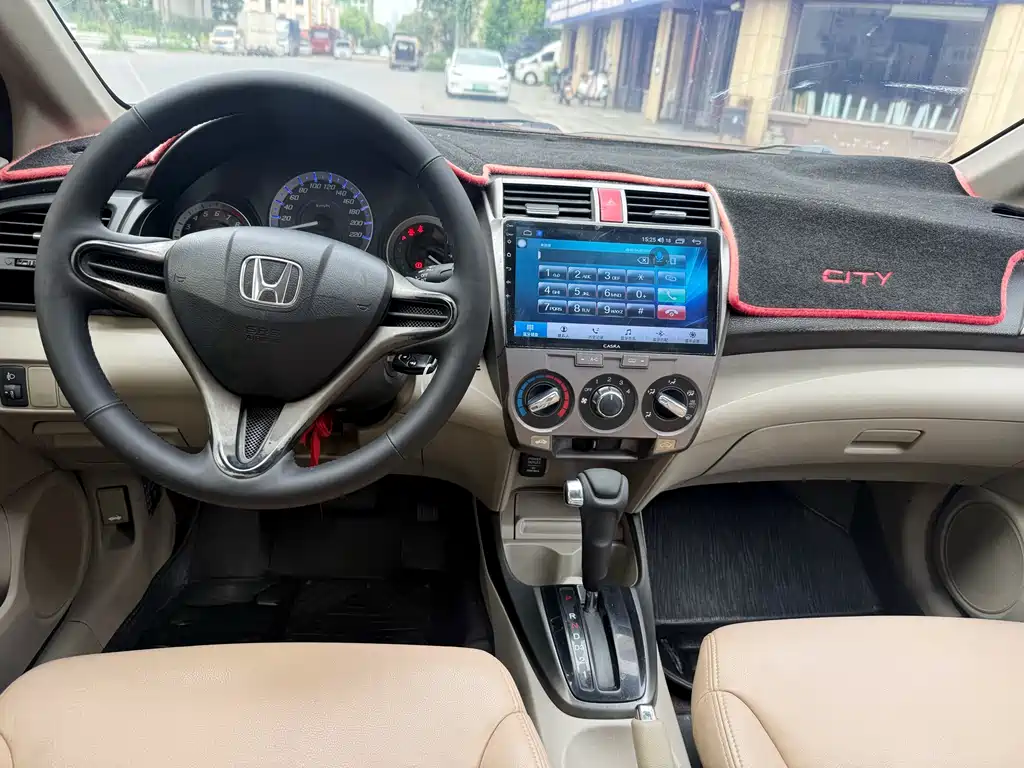 City Classic Style 1.5 L Auto Elite