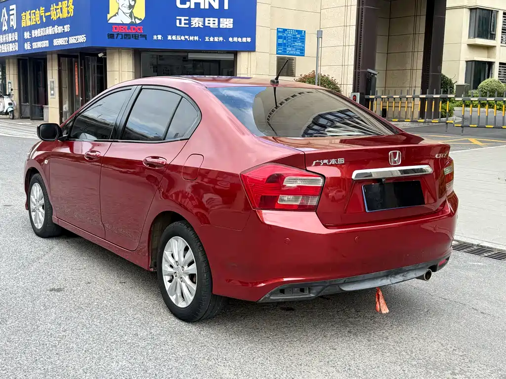 City Classic Style 1.5 L Auto Elite