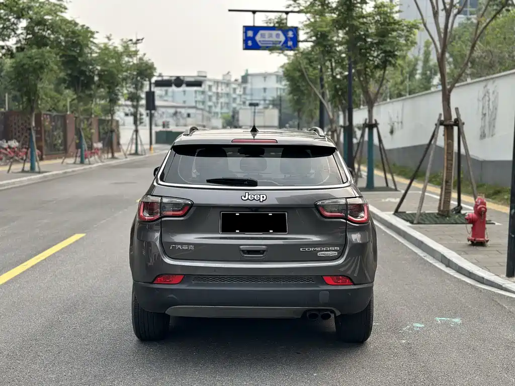 Compass 200 T Auto Home Enjoyment
