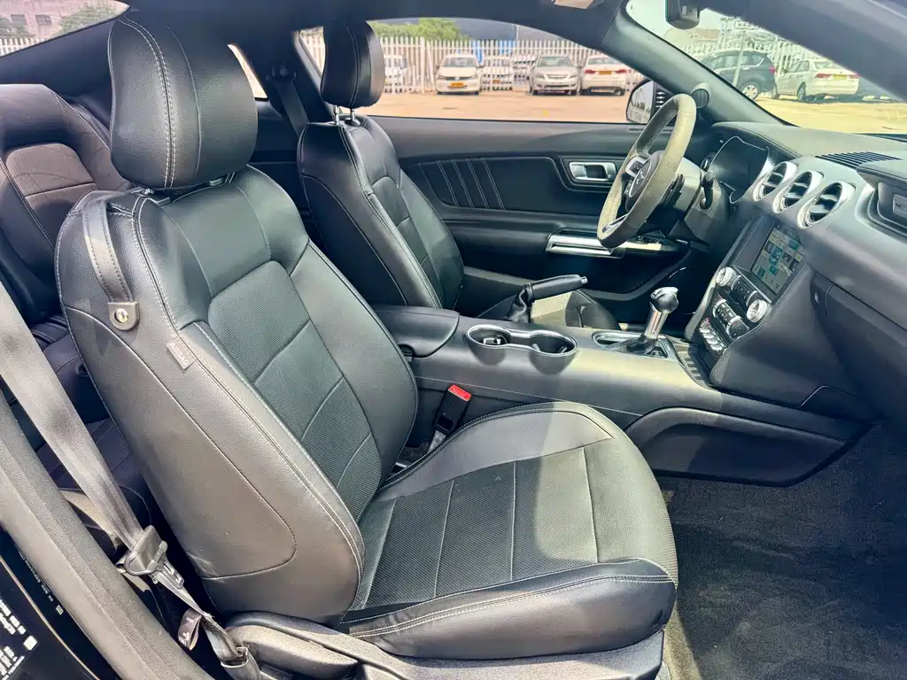 Mustang 2.3 L EcoBoost