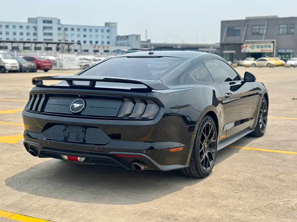 Mustang 2.3 L EcoBoost