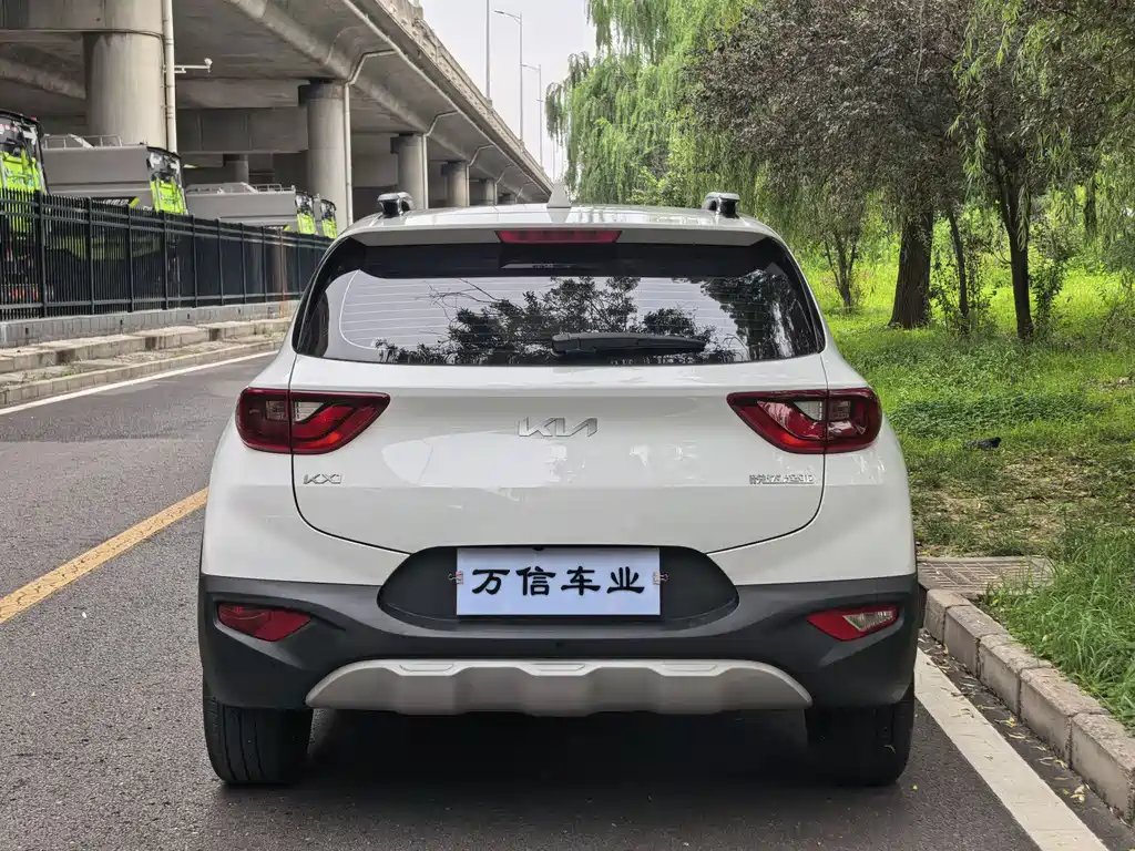 Stonic 1.4 L Auto Fun Enjoyment