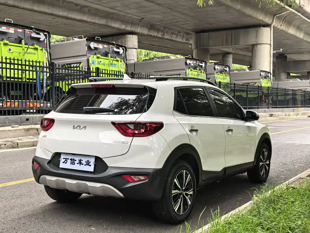 Stonic 1.4 L Auto Fun Enjoyment