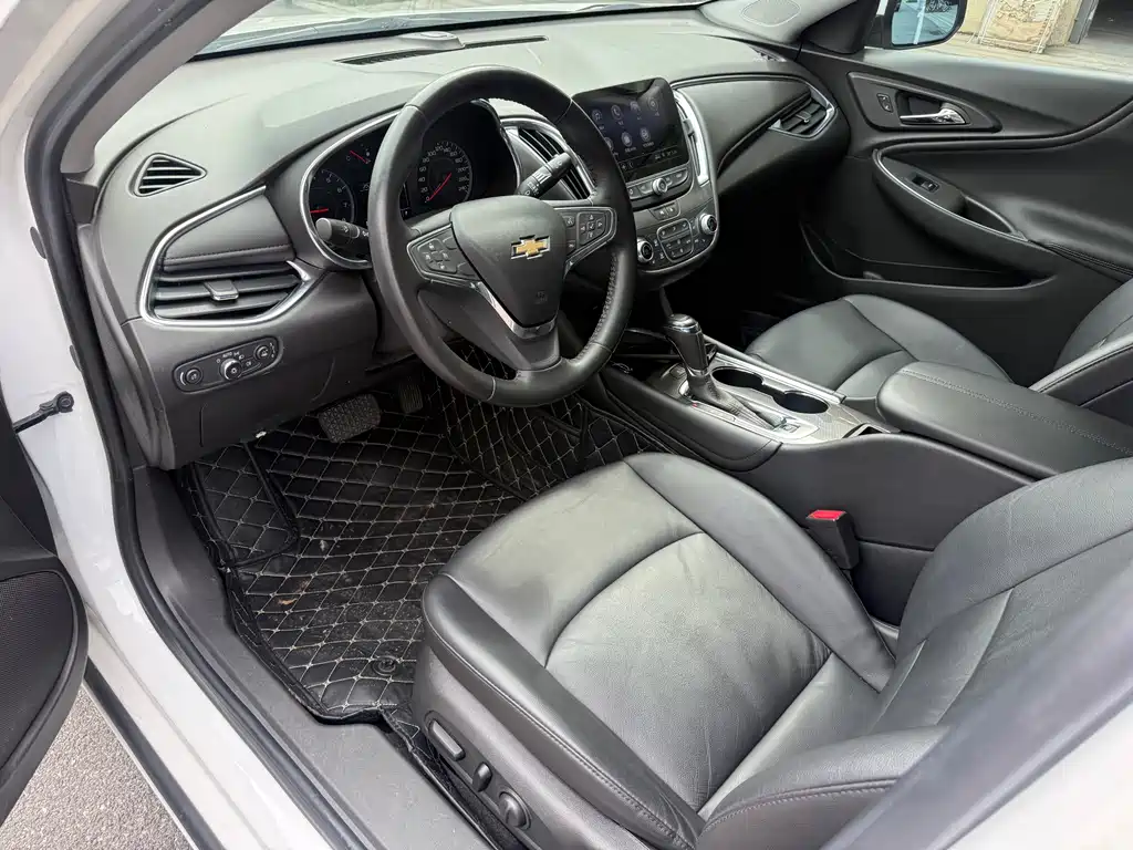 Malibu XL 535 T CVT Sharp Dynamic