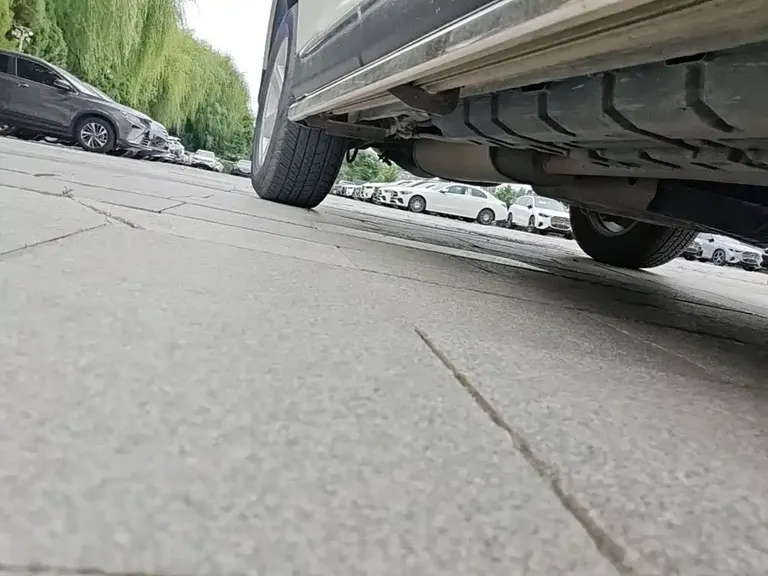 Toyota Highlander 2.7 L 2 WD 5-seat Elite
