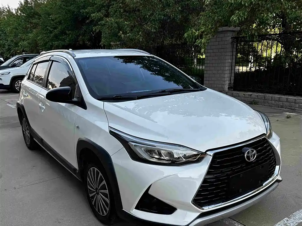 YARiS L Zhixuan Zhixuan X 1.5 L CVT Leading