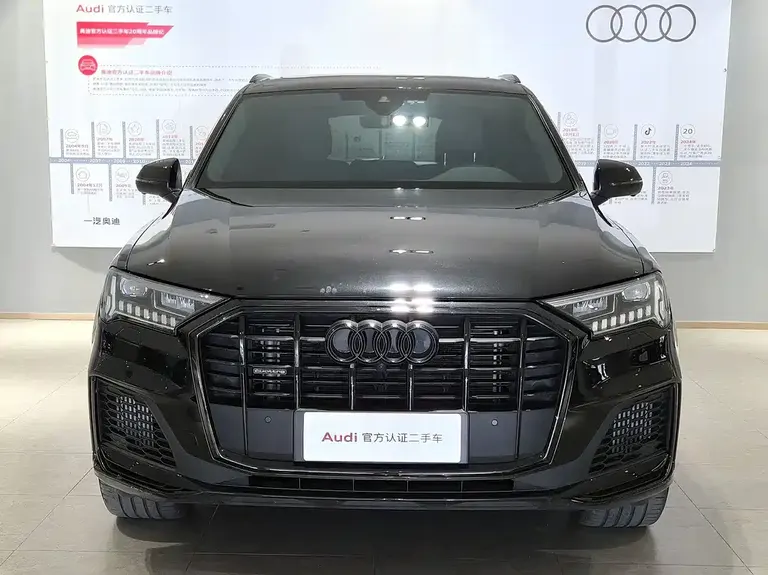 Audi Q7 55 TFSI quattro S line Ice Snow Sport