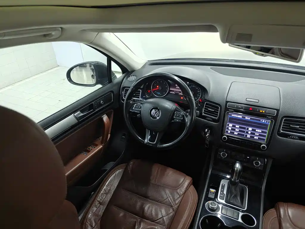 Touareg 3.0 TSI Standard Config
