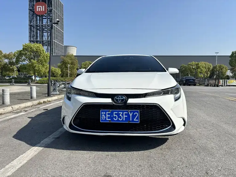 Toyota Levin Dual Engine 1.8 H E-CVT Luxury