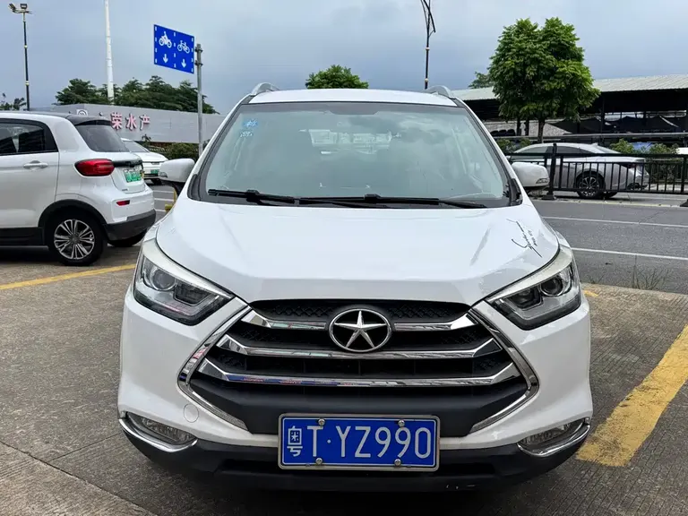 JAC Refine S3 1.5 L Manual Luxury Intelligent Premium