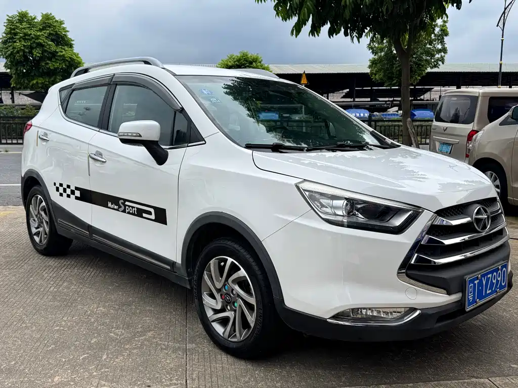 Refine S3 1.5 L Manual Luxury Intelligent Premium