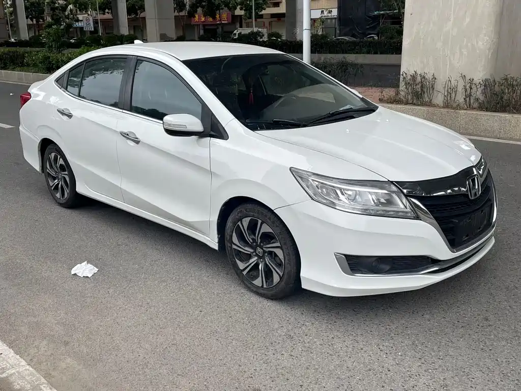 Crider 1.8 L CVT Comfort