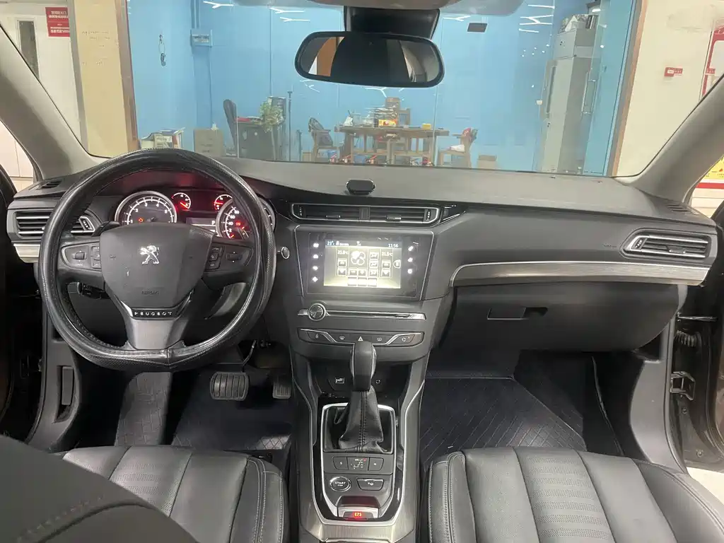 Peugeot 408 1.6 T Auto Supreme