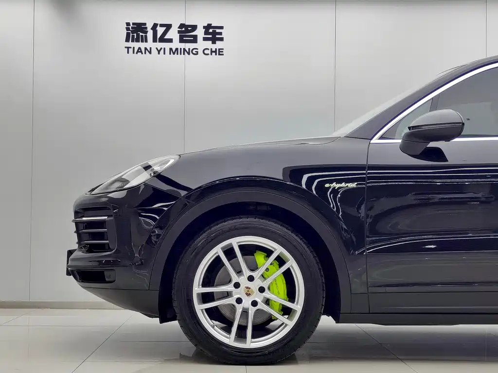 Cayenne NEV Cayenne E-Hybrid 2.0 T