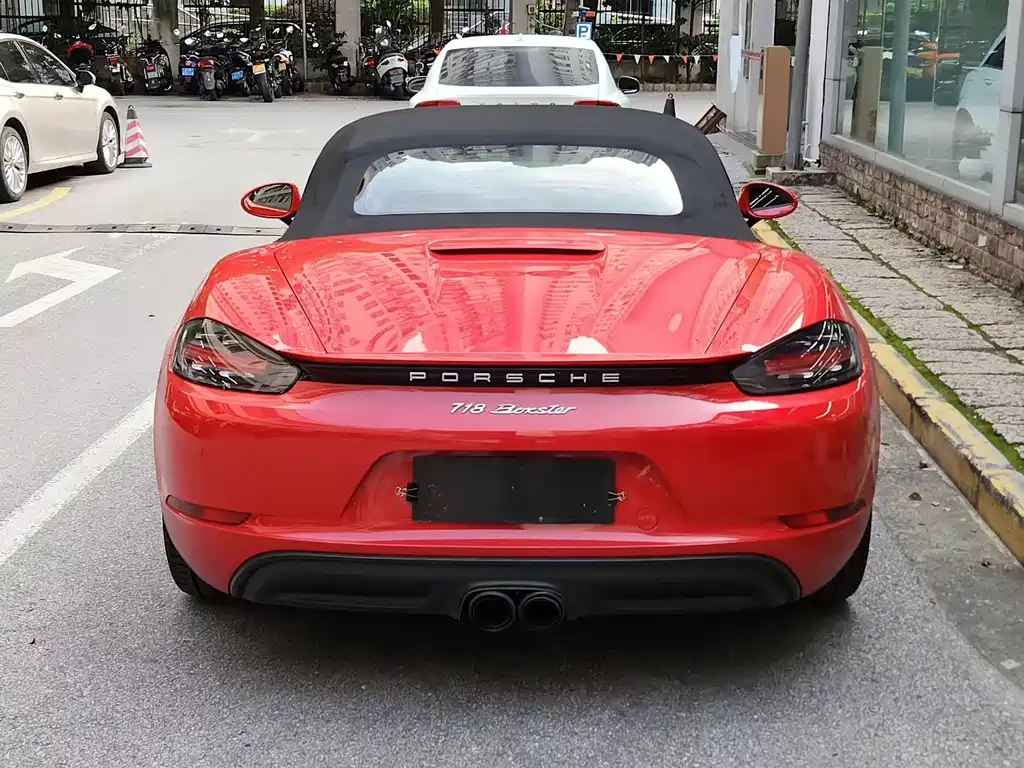 Porsche 718 Boxster 2.0 T