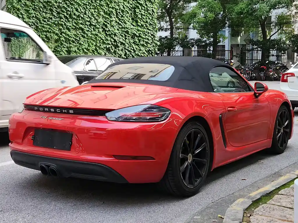 Porsche 718 Boxster 2.0 T