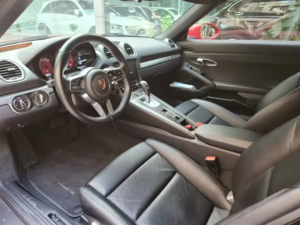 Porsche 718 Boxster 2.0 T
