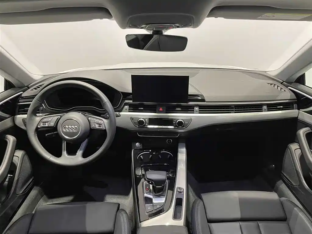 Audi A5 (Import) Coupe 40 TFSI Fashion Dynamic