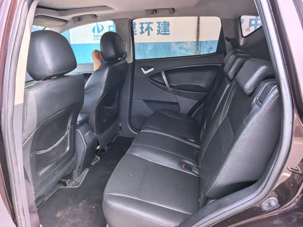 Geely GX7 吉利GX7 2013款 2.0 L 自动尊贵型