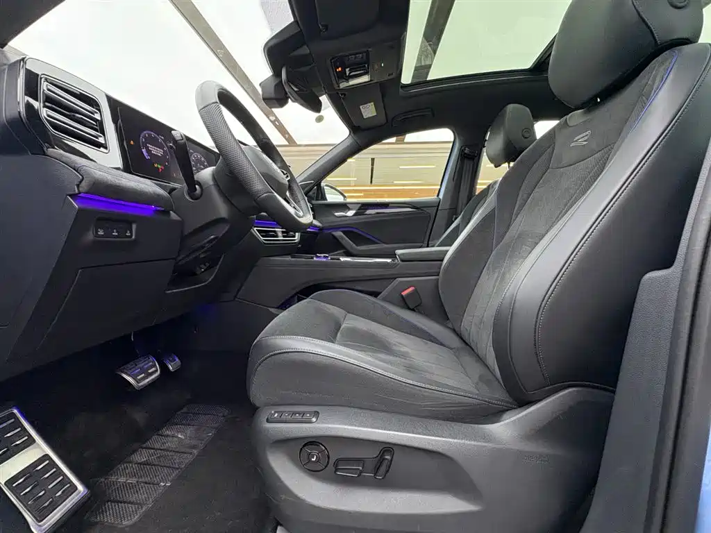 Tiguan L PRO 380 TSI 4 WD R-Line Smart Supreme